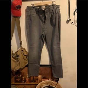 New without tags. Universal Thread high rise jeans 18/34R